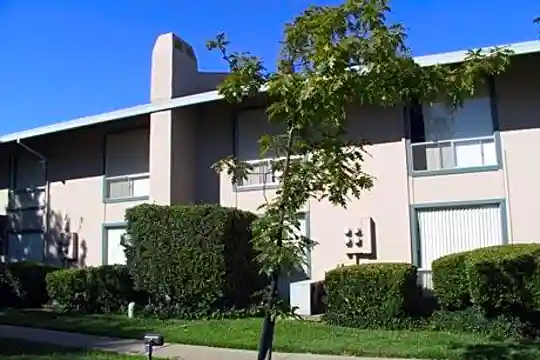 River Cove Apartments Photo 2