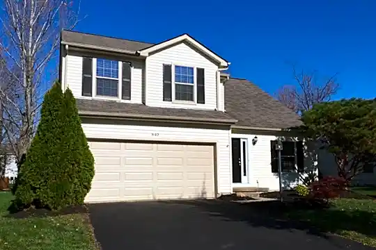 640 Norfolk Square South Photo 1