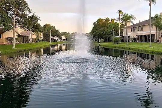 2 Emerald Bay Dr Photo 2