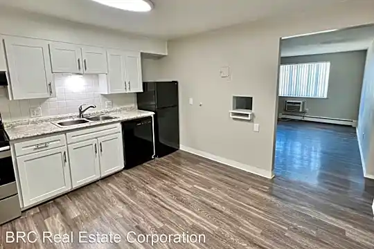 4747 Harlan Street Photo 2