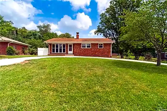 50 Dianne Dr Photo 1