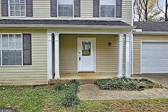 890 Trace Cir NE Photo 2