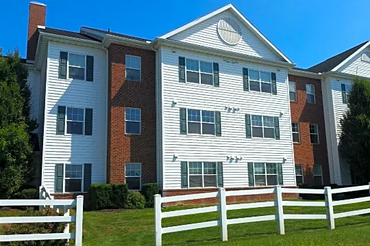 Apartments For Rent in Zip Code 17402 - 18 Apartments | Rent.com®