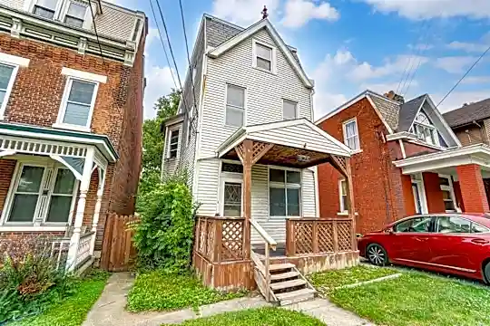 4311 Vine St #2 Photo 2
