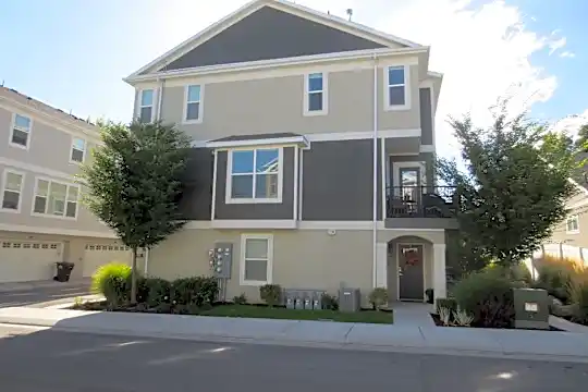 5626 S Justice Howe Ln Photo 1