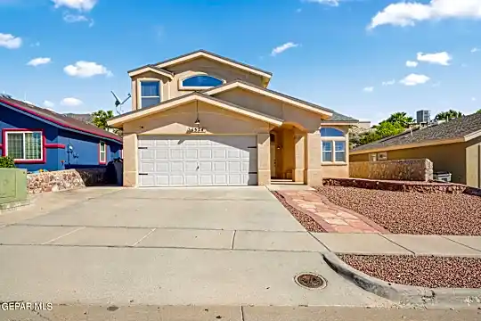 1524 Cherokee Ridge Dr Photo 1