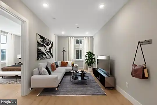 1144 Frankford Ave #303 Photo 2