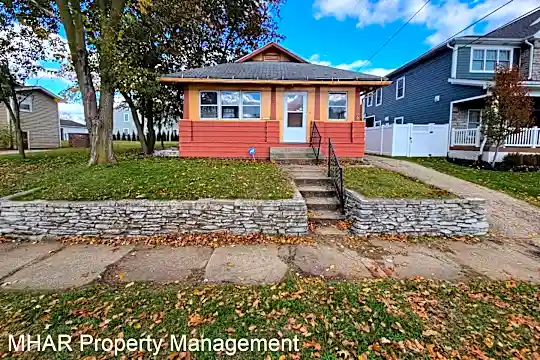 607 Howard St Photo 1