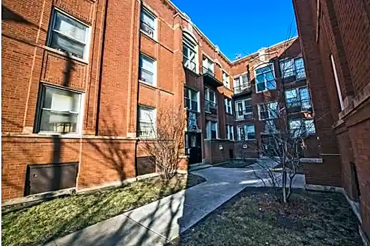 5236 W Harrison- Pangea Real Estate Photo 2