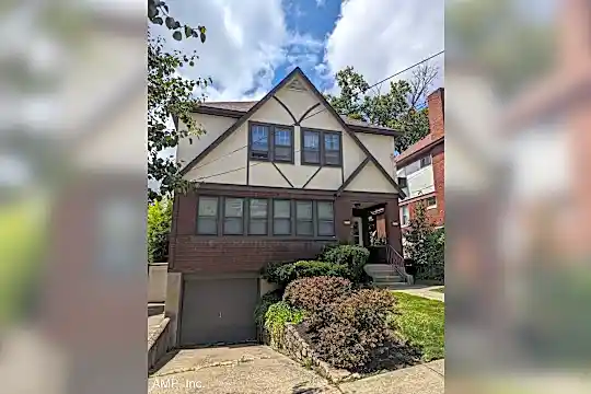 1307 Paxton Ave Photo 1