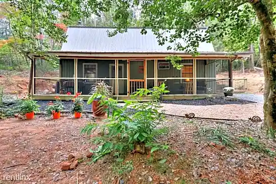 121 Redbird Dr Photo 1