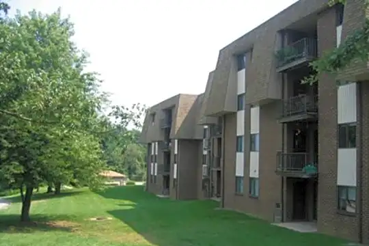 The Bluffs Apartments Photo 1