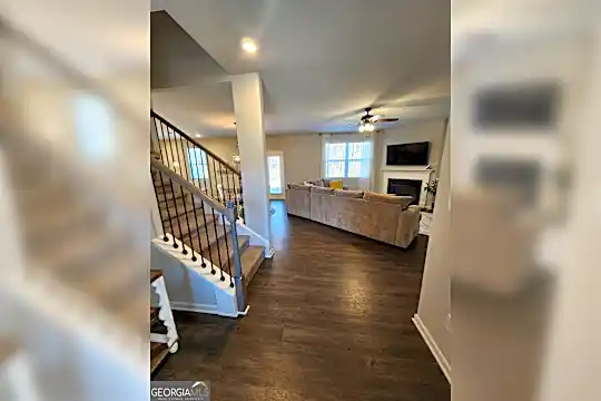 6625 Bluffview Dr Photo 2