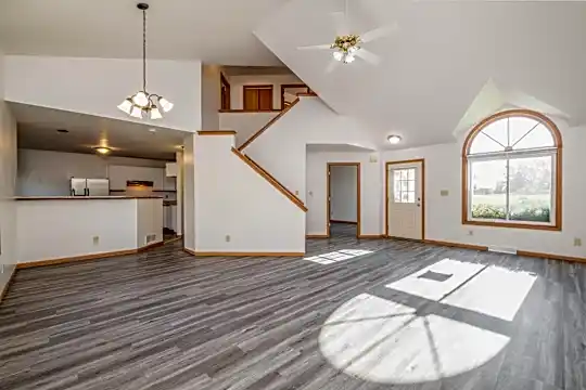 18910 Hi View Dr Photo 2