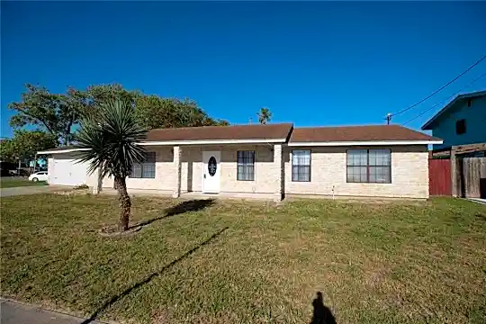 3442 Laguna Shores Rd Photo 1