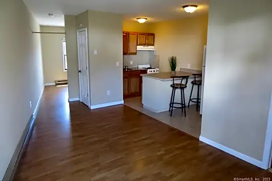 7 Brookdale St #6 Photo 1