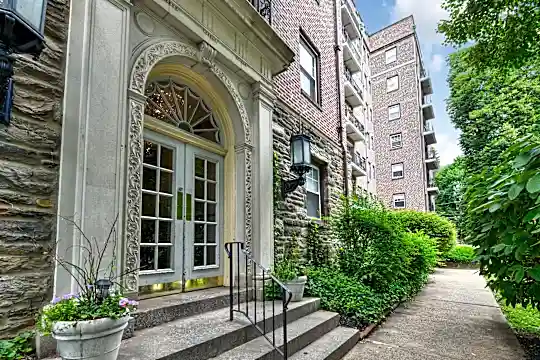 Greenwood Terrace Photo 1