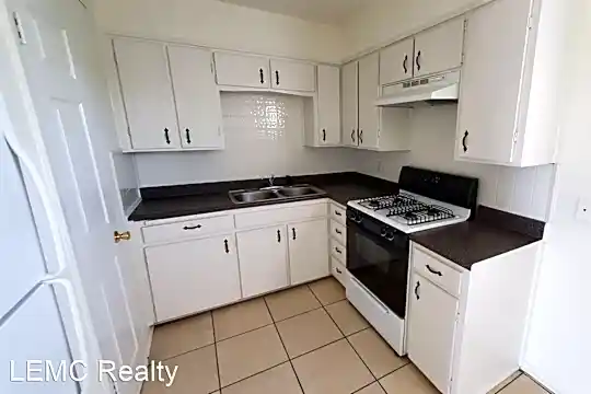 2618 10th Ave Photo 2