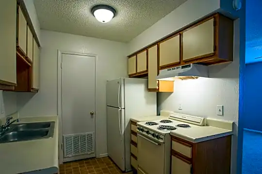 Briarwood Apts Photo 2
