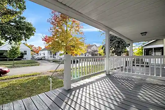 1318 E 20th Ave Photo 1