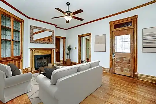 408 Rohrer St Photo 2