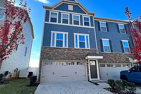 109 Helm Ln #A Photo 1