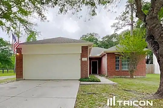 25303 Laurel Green Street Photo 1