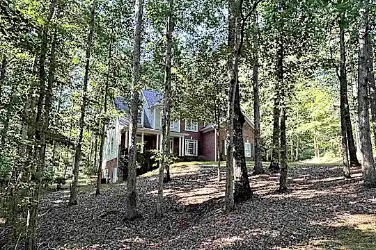 100 Red Oak Trail Photo 2