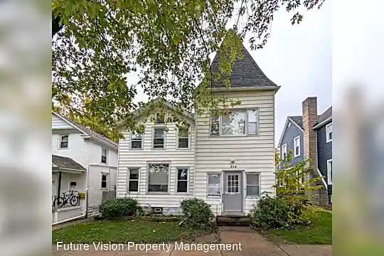 414 Oneida St Photo 1
