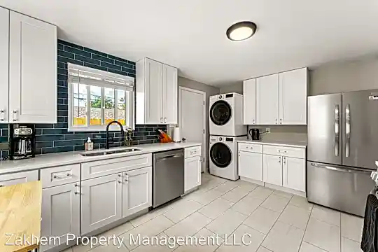 2061 S Logan St Photo 1