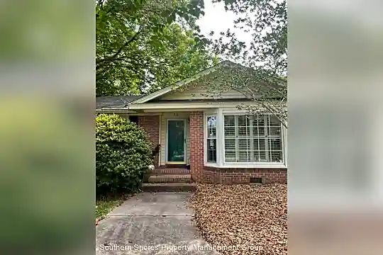 410 Rotherwood Dr Photo 1