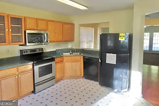 451 Crabtree Pl Photo 2