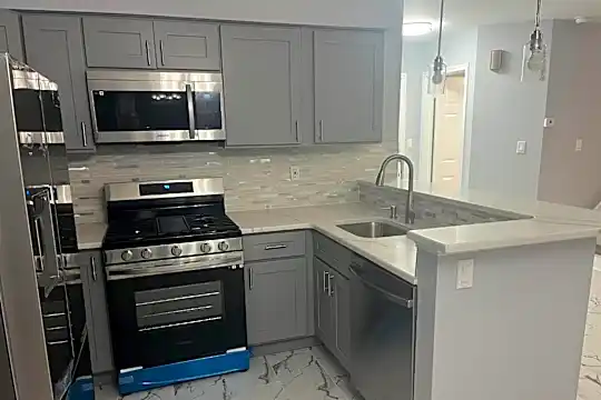 28 Lear Ct Photo 1
