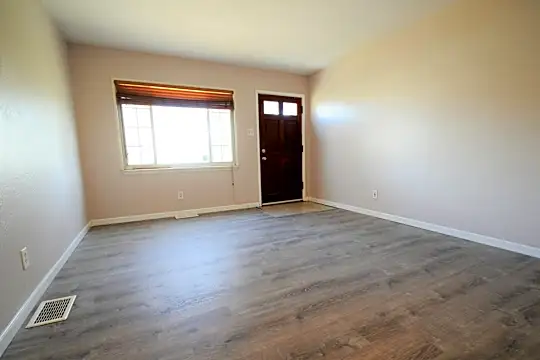 3031 S Flamingo Way Photo 2