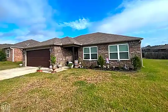 2404 Judes Ct Photo 2