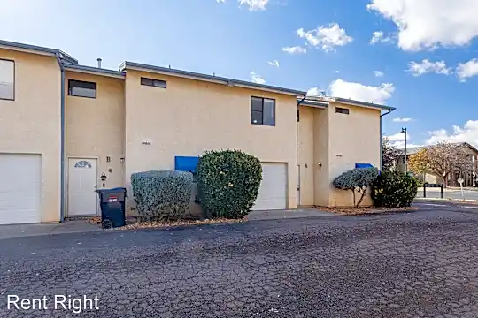 4825 N Robert Rd Photo 1