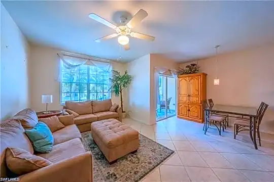 4720 St Croix Ln #121 Photo 2
