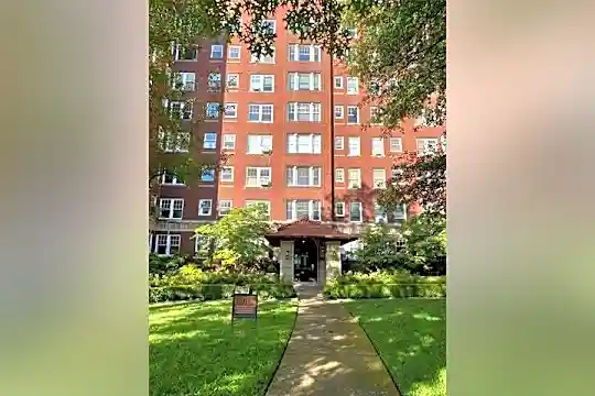 1500 S Frisco Ave #4D Photo 2