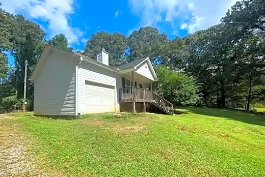 5622 Stephens Rd Photo 2