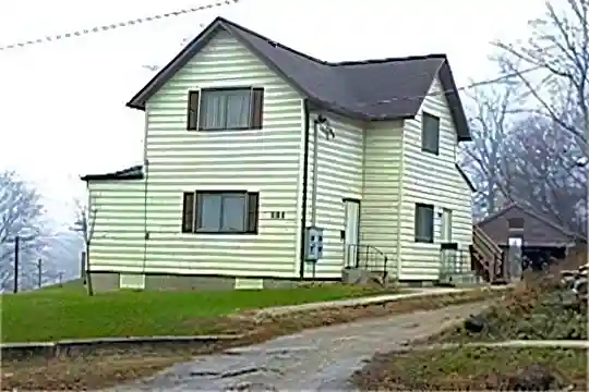 121 N 3rd St Photo 1