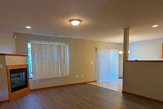 3540 St Anthony Way Photo 2