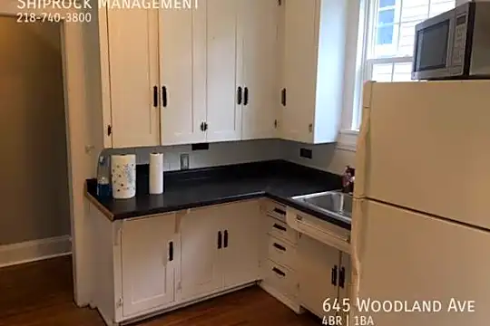 645 Woodland Ave Photo 2