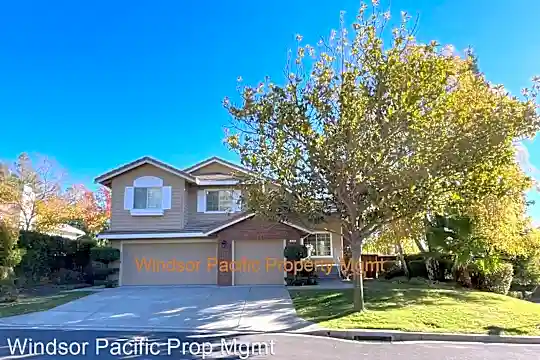 520 Norfolk Pl Photo 1