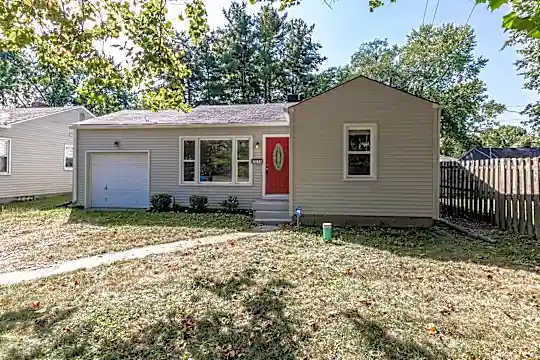 2013 E 54th St Photo 1