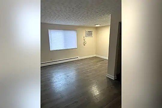 1701 Lincoln Ave Photo 1