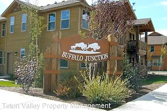 677 Buffalo Jct Loop Photo 1