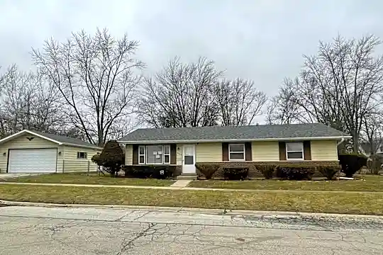 3144 Green St Photo 2