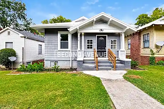 518 Oak Pl Photo 1
