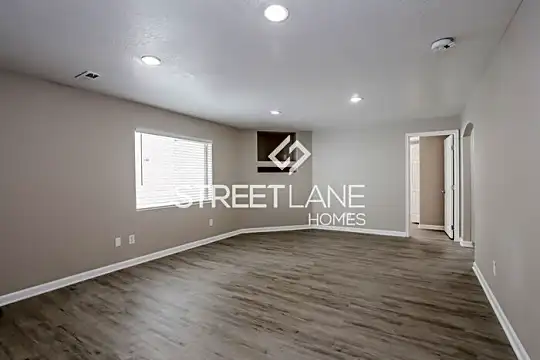4581 W Mina Deoro Dr Photo 2