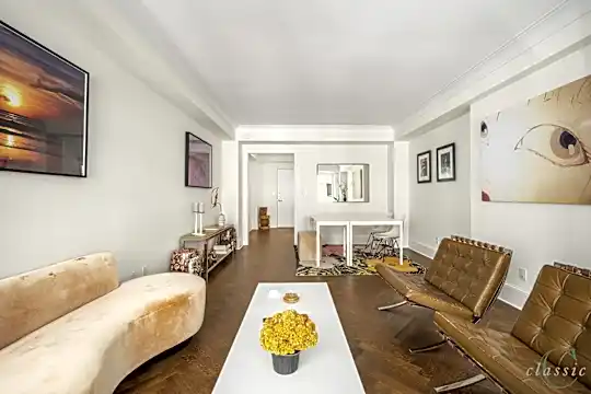 530 Park Ave #7F Photo 2